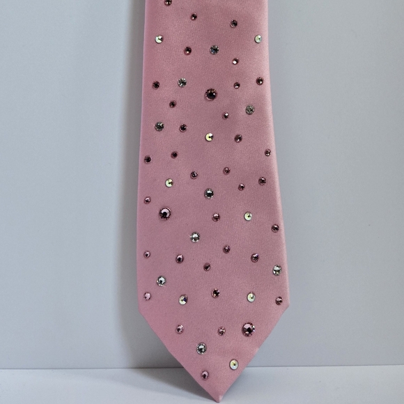Joyful Accessories Other - Pink Swarovski Rhinestone Tie